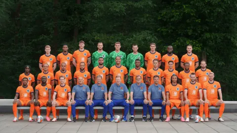 “山东媒体透露：德尔加多泰山对决不受限制，韦世豪激烈进攻恐生变数”