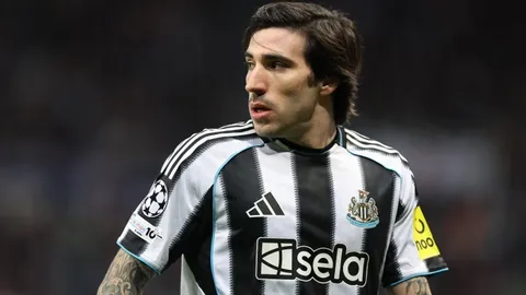 伊万滕哈式“逆袭表演”表象华丽，实则逃避责任